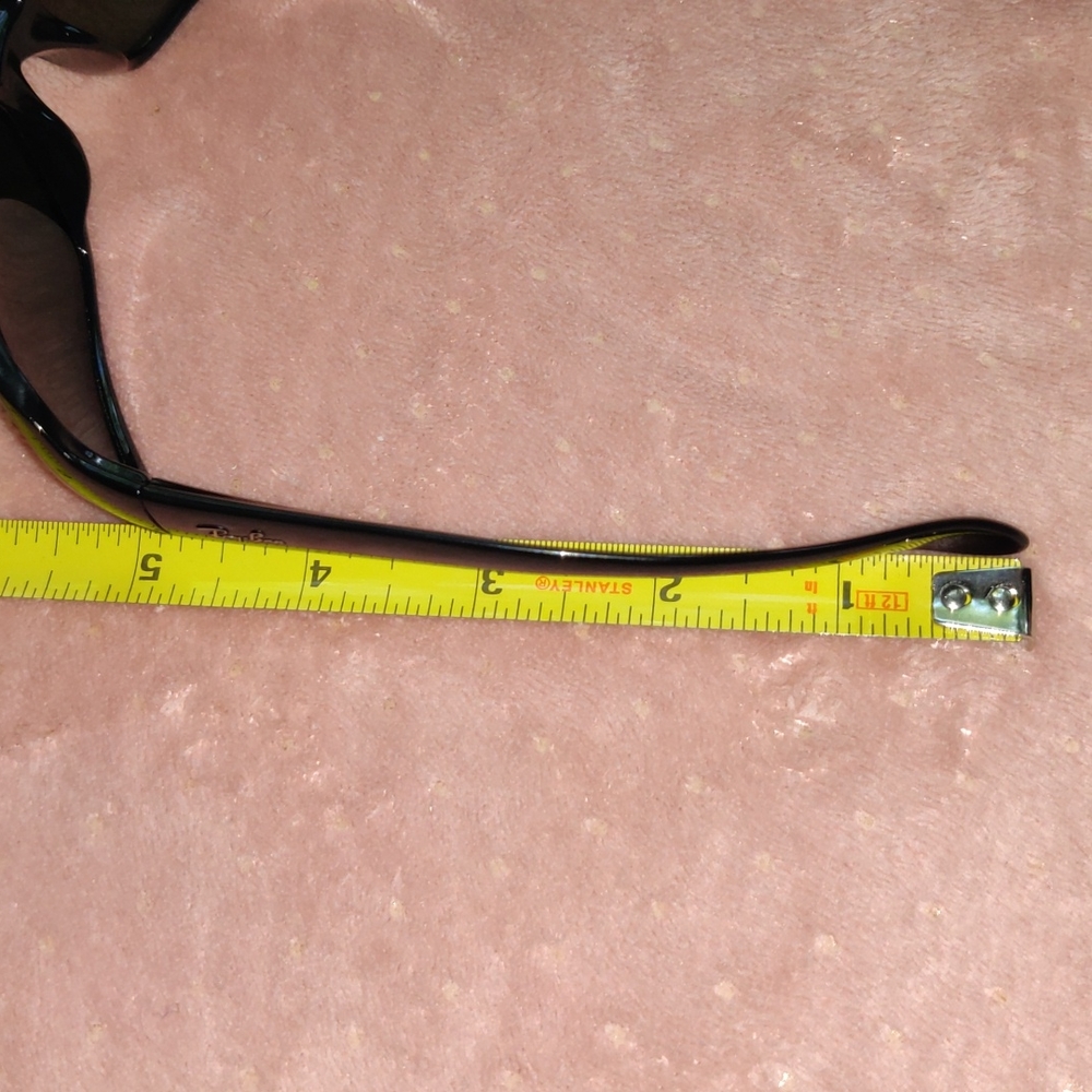 Ray-Ban sunglasses & case - Picture 10 of 12